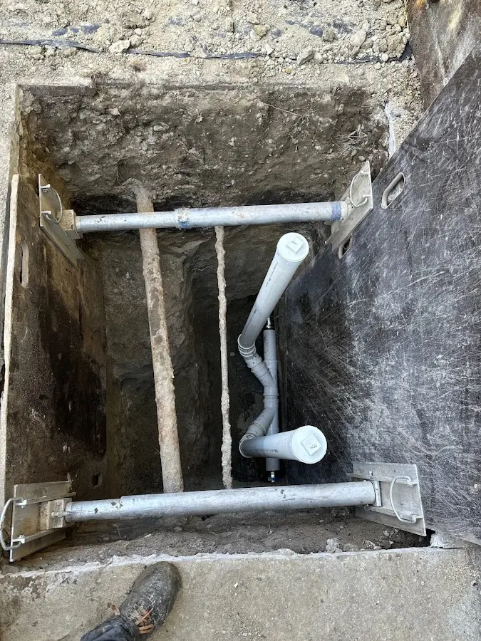 Experienced plumber completing Drain Cleaning work in Coplay
